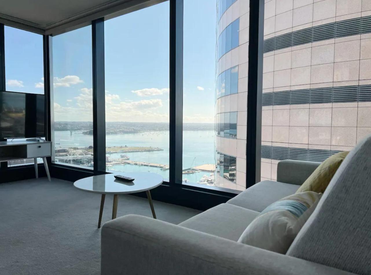Top Floor Harbour View And Skytower View Apartment In Cbd Auckland Exterior photo
